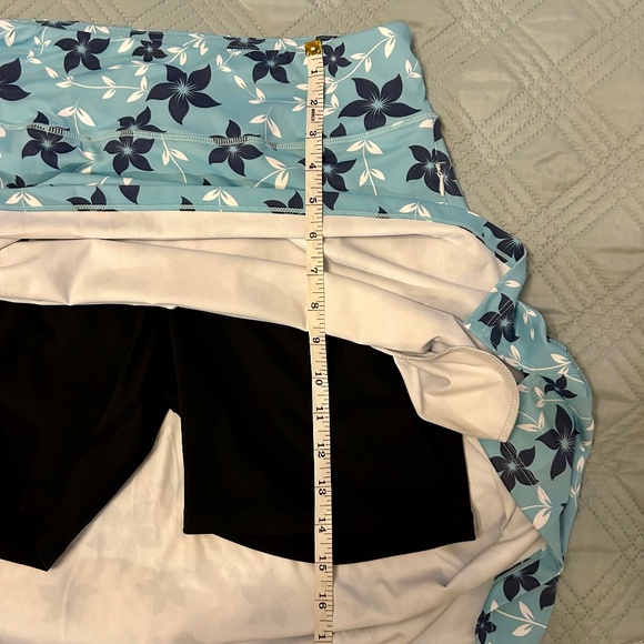 Athletic Skort, Midi, Blue Floral, Size Medium - Picture 11 of 11